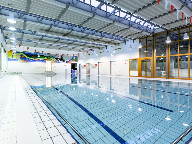 Schwimmbad in der Dünenwald Klinik
